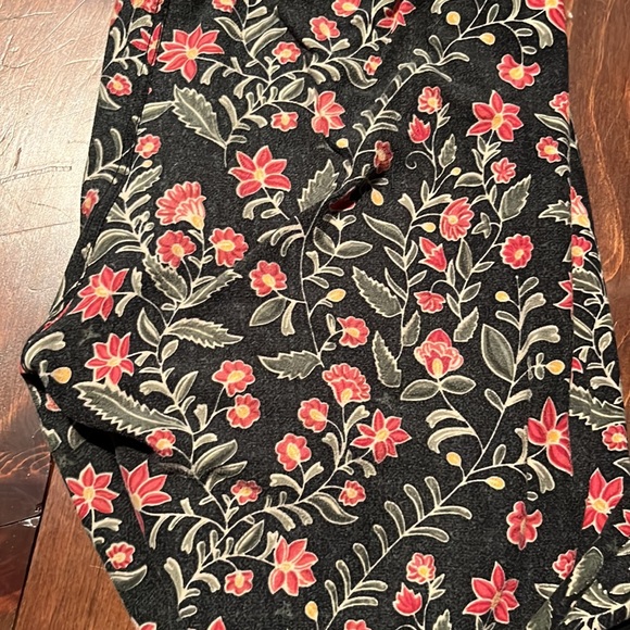 Beautiful floral leggings - Picture 2 of 2